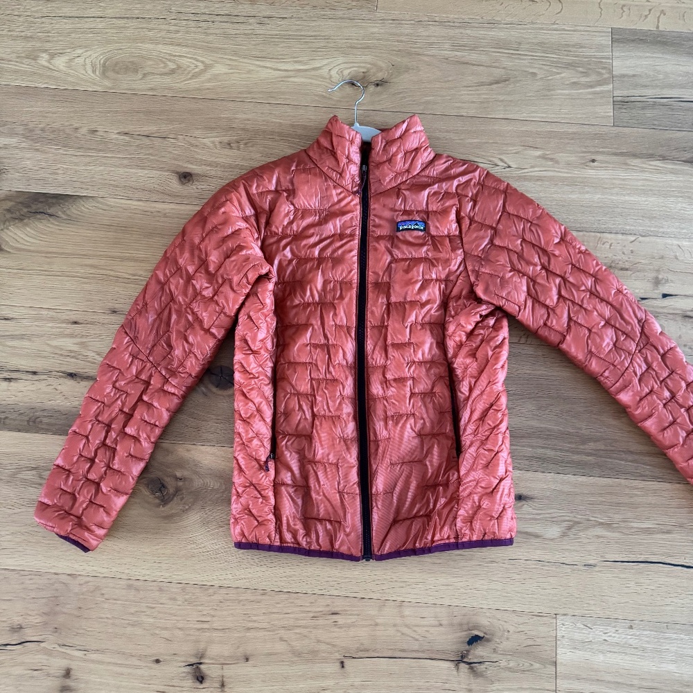 Patagonia puffy sweater